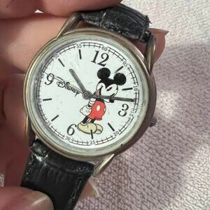 🐻Disney - Mickey Mouse - Analog Watch - As Is Condition - Needs Battery